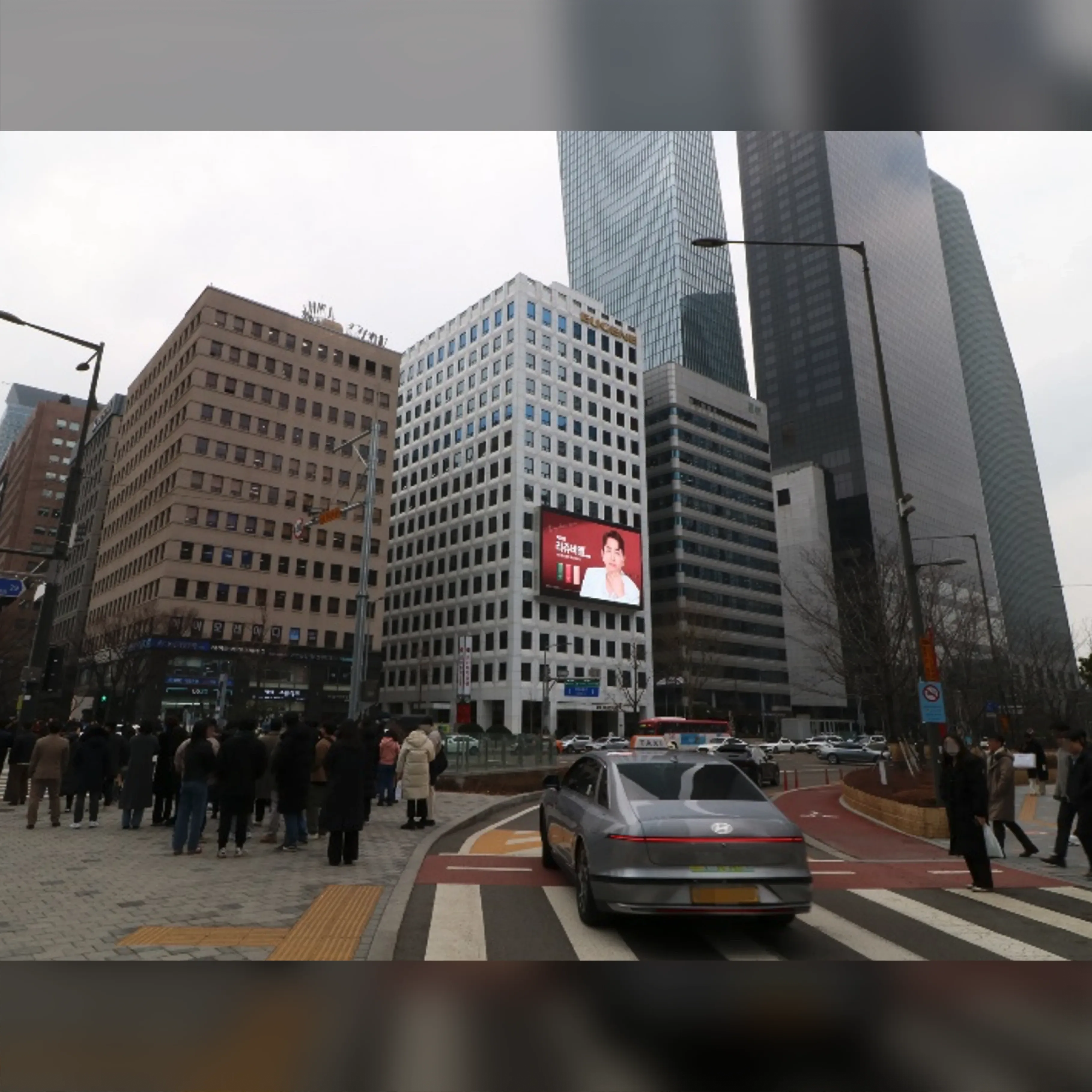 여의도 유진빌딩 전광판 3